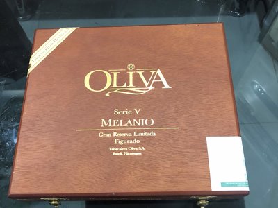 Mua xì gà Oliva Serie V Melanio chính hãng giá rẻ ở đâu hà nội,TPHCM ?