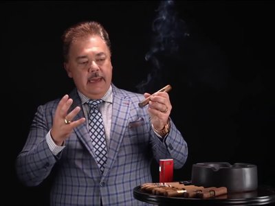 Chia sẻ bí quyết về cách hút xì gà đúng chuẩn cho người mới