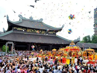 Xì gà để đi lễ, thắp hương, cúng cho nhiều may mắn