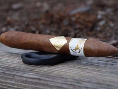 REVIEW ĐÁNH GIÁ CIGAR CAVALIER GENEVE WHITE SERIES SALOMONES