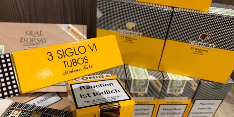 Bảng giá xì gà (Cigar) Cohiba mới nhất 2021