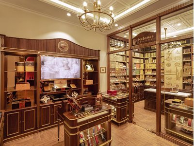 Nên chọn mua xì gà gì để biếu sếp  tết dương lịch cho độc đáo và ý nghĩa?