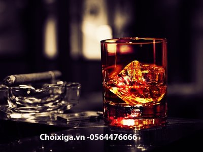 Những sai lầm thường thấy trong cách uống rượu Whisky