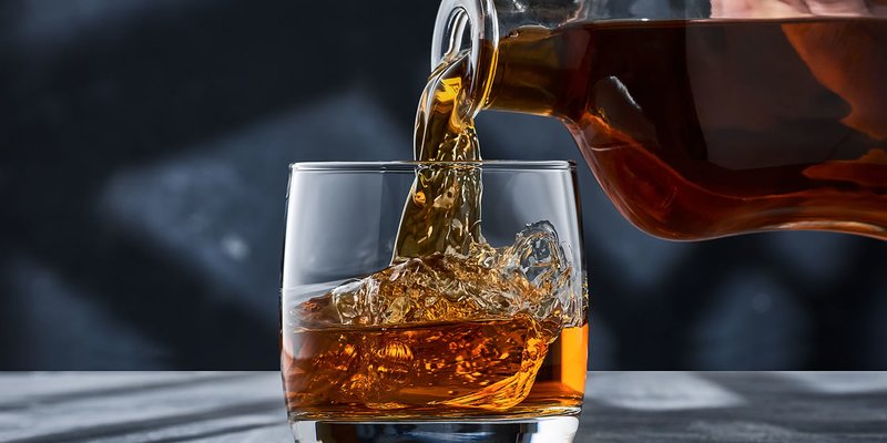 Cách Tốt Nhất Để Uống Rượu Whisky, Theo Các Chuyên Gia