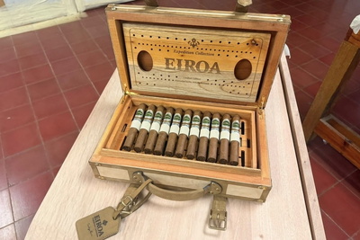 Bộ sưu tập Eiroa Expedition đã có mặt tại một số cửa hàng chọn lọc.