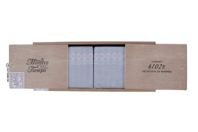 Warped Maestro del Tiempo 6102R 2026 chính thức lên kệ