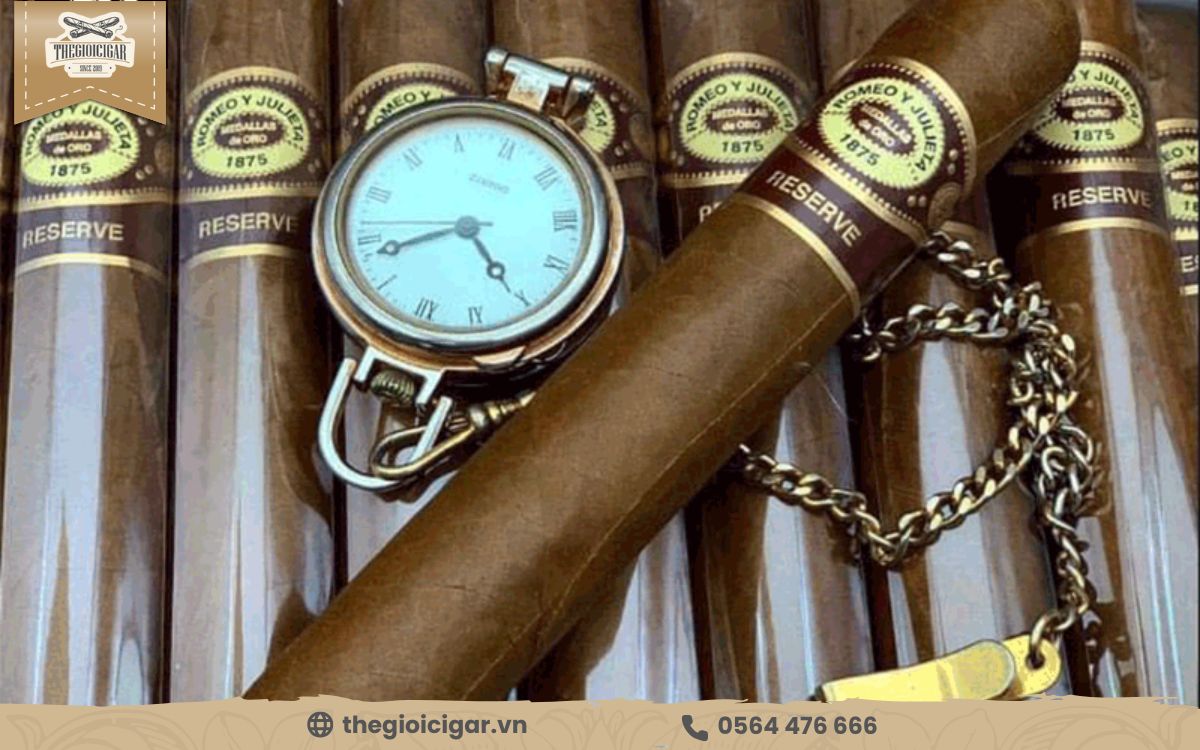 Romeo y Julieta Reserve Toro nổi bật nhờ hương vị phong phú nhưng lại rất dễ tiếp cận Romeo y Julieta Reserve Toro nổi bật nhờ hương vị phong phú nhưng lại rất dễ tiếp cận