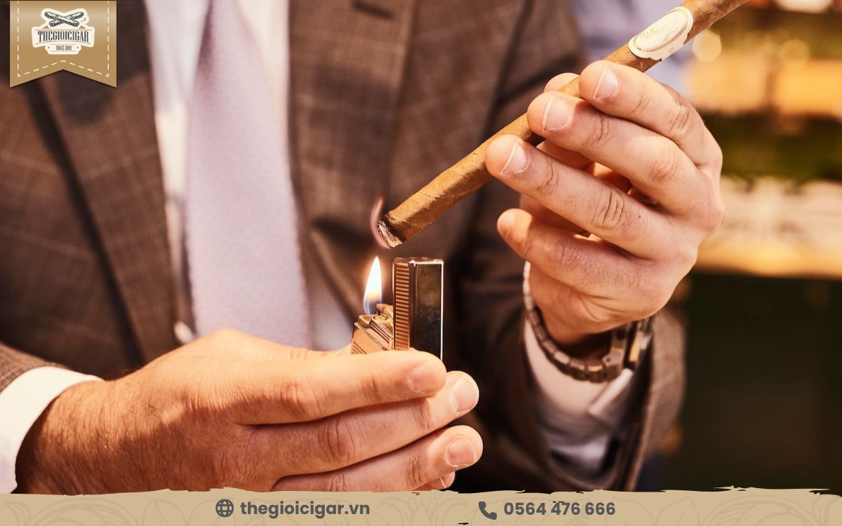Đội ngũ nhân viên tư vấn và bán xì gà tại quận 4 nhiệt tình, chu đáo Hỗ trợ tư vấn nhiệt tình